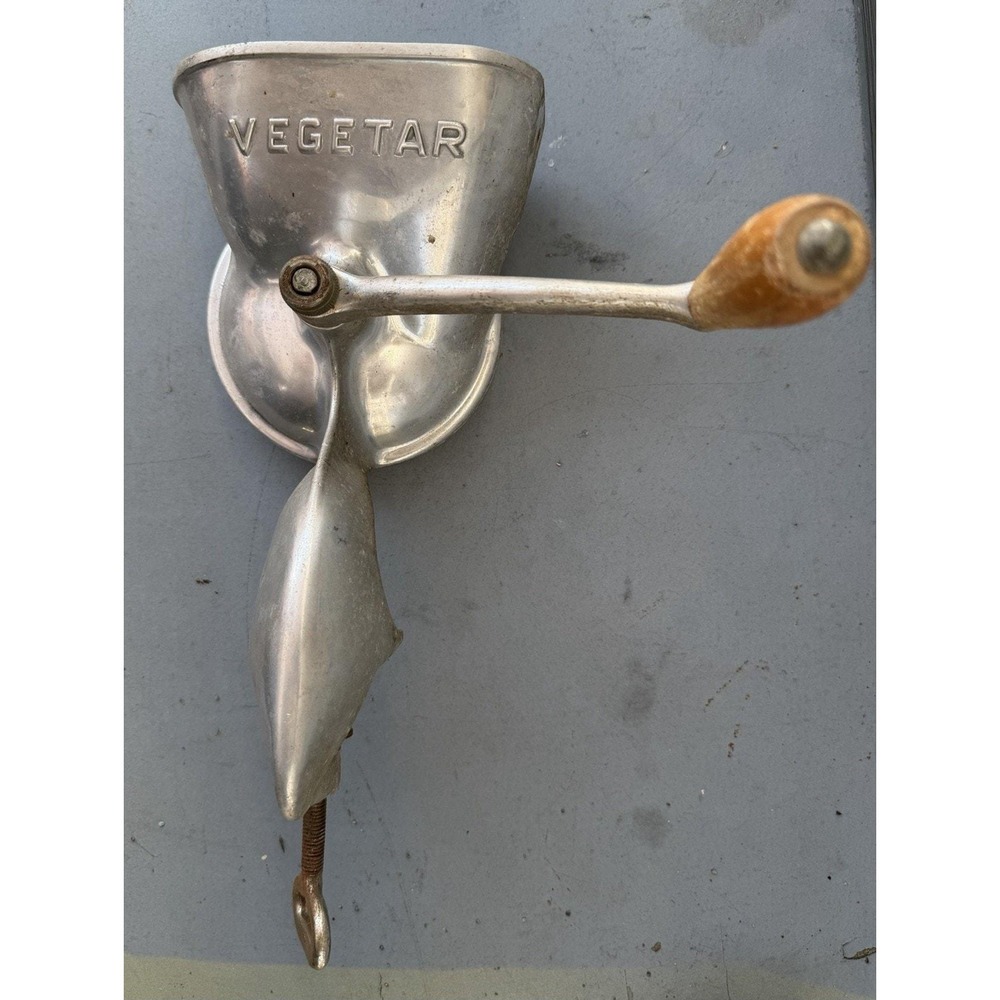 Vintage European Style VEGETAR  Vegetable Grinder